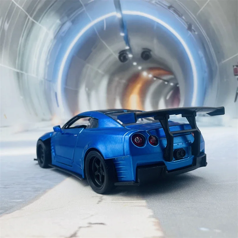 Jada1: GT-R ของไบรอัน2009อย่าง - Model Kit Lamborghini บทวิจารณ์และราคา