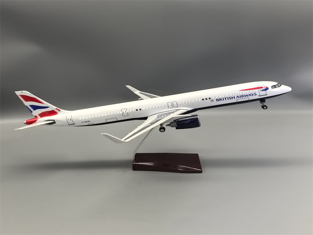 เครื่องบินเรซิ่น 1/100 สเกล 32 - Model Kit Aircraft บทวิจารณ์และราคา