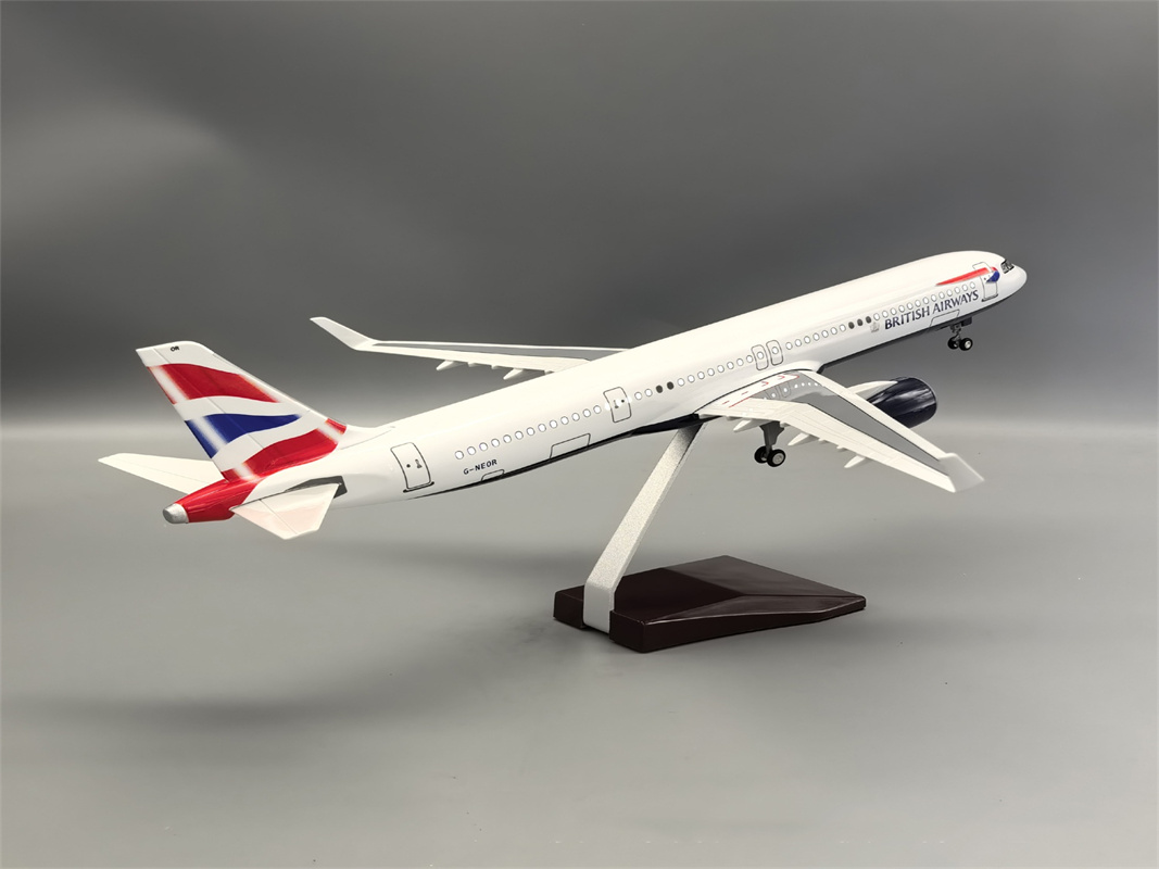 เครื่องบินเรซิ่น 1/100 สเกล 32 - Model Kit Aircraft บทวิจารณ์และราคา