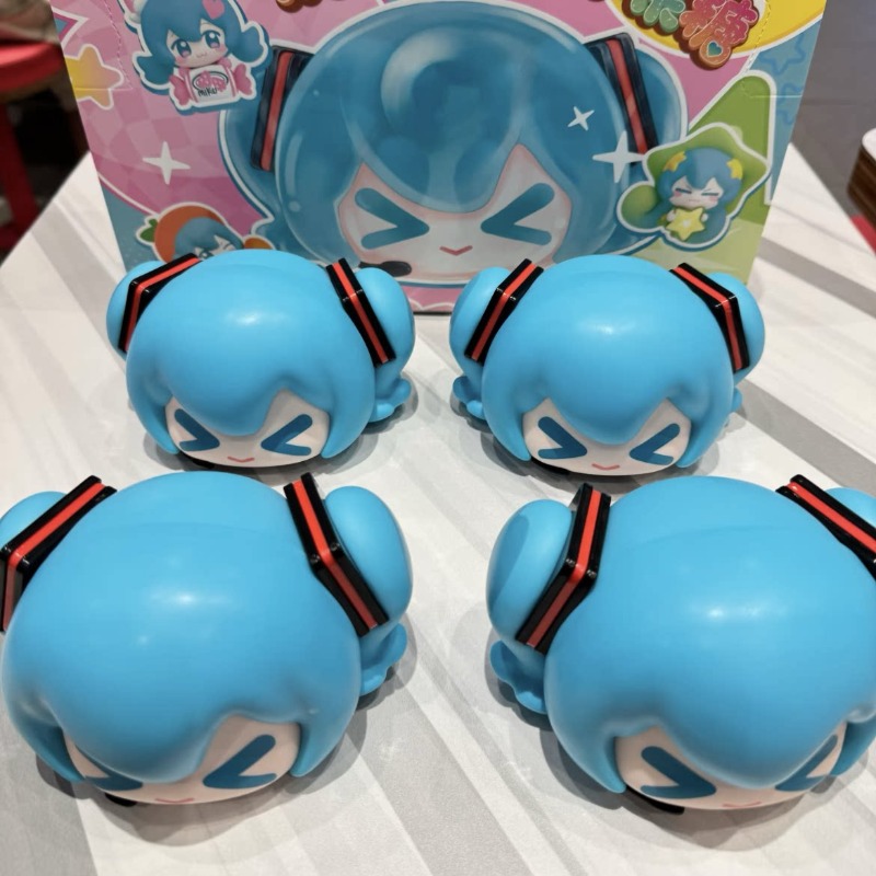 ฟิกเกอร์ฮัตสึเนะ มิคุ คากามิเน - Model Kit Hatsune Miku บทวิจารณ์และราคา