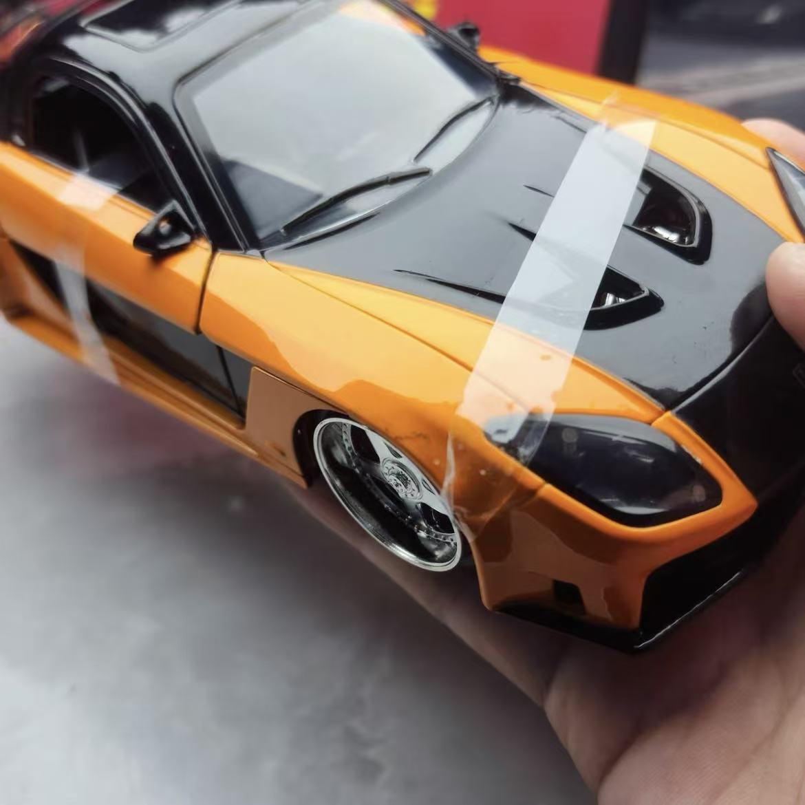 รถโมเดลอัลลอย JADA 1:24 Tokyo  - Model Kit Lamborghini บทวิจารณ์และราคา