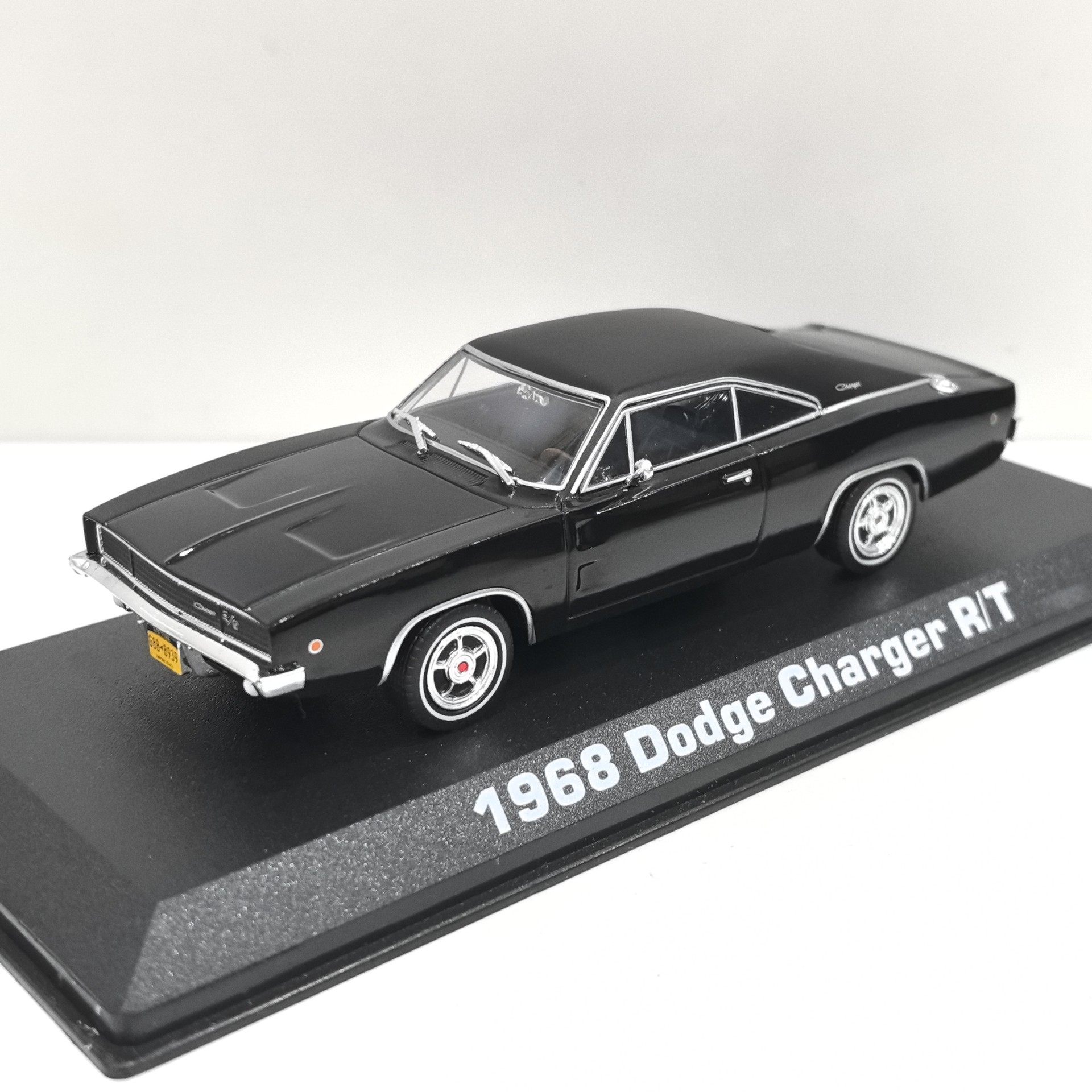 โมเดลรถโลหะผสมไดแคสต์ สเกล 1/4 - Model Kit Dodge Charger บทวิจารณ์และราคา